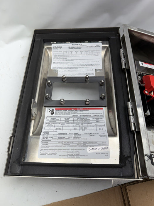 New Siemens HNF361SW 30A 600V 3 Pole Heavy Duty Safety Switch Non-Fuse Type 4X