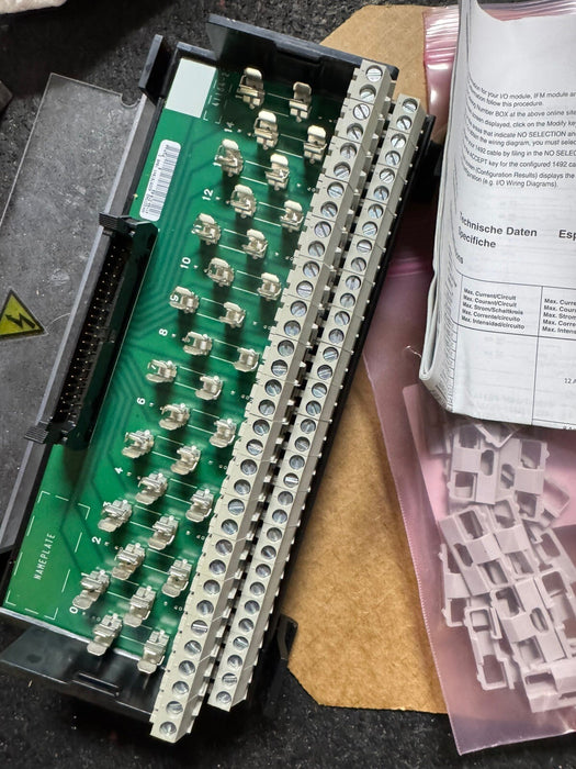 1492-IFM40F-FSA-4 ALLEN BRADLEY 40 POINT FUSIBLE INTERFACE MODULE