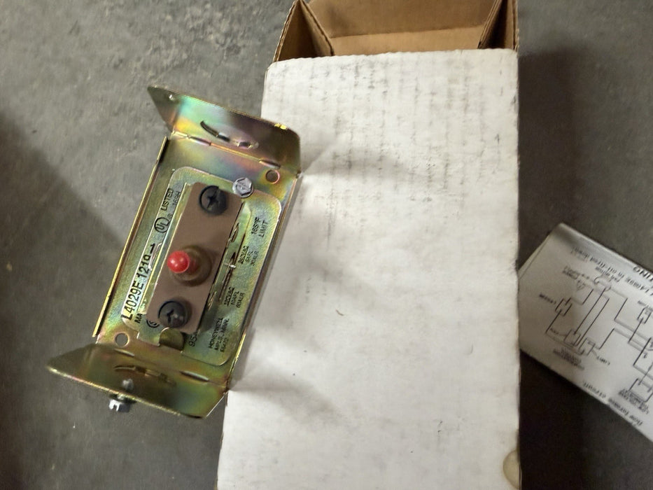 1 New Honeywell L4029E 1219 - Limit Control Manual Reset, Factory Set 165 F