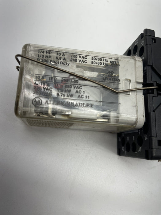 USED ALLEN BRADLEY 700-HA33A1 ICE CUBE RELAY WITH 700-HN101 SOCKET