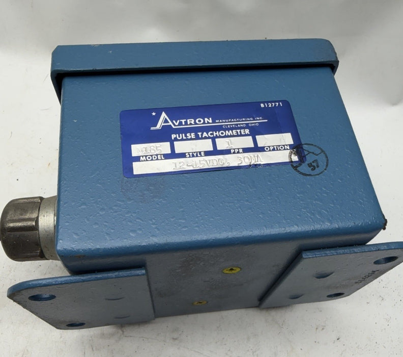NOS AVTRON 12-15VDC 30MA PULSE TACHOMETER M185