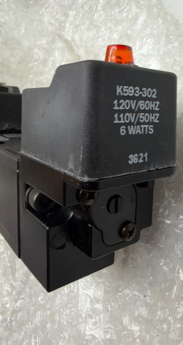 PARKER L7652441153B 1/4" 3-pos dbl Sol Plug In APB 621444 Solenoid Valve 120v