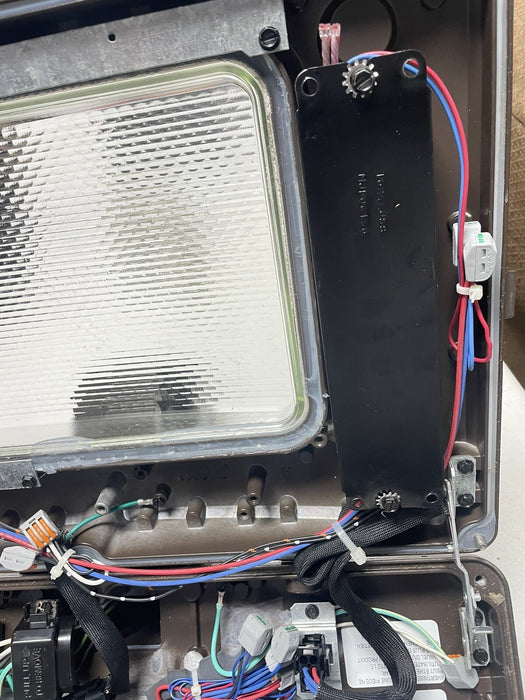 NEW UNUSED HALOPHANE MEDIUM PREDATOR LED LIGHT ACUITY PMLED 480vac LAMP OUTDOOR