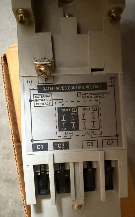 ALLEN BRADLEY 700-RTC00000U1 TIMING RELAY SOLID STATE ADJ ON-OFF 120VDC S A NOS