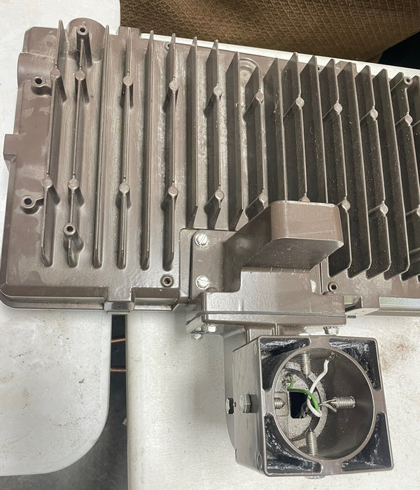 NEW UNUSED HALOPHANE MEDIUM PREDATOR LED LIGHT ACUITY PMLED 480vac LAMP OUTDOOR