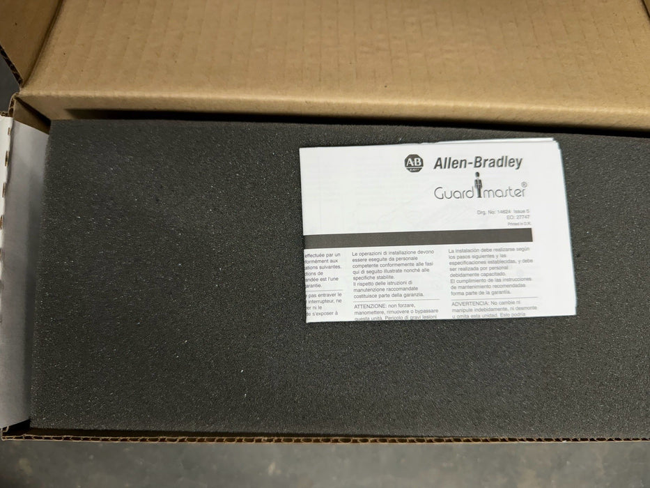 440E-L22BNST GUARDMASTER LIFELINE 4 STAINLES ROPE PULL SWITCH ALLEN BRADLEY 440E