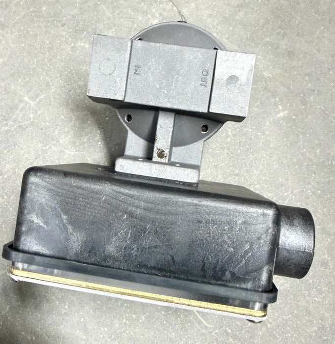 NEW UNIVERSAL FLOW MONITORS SN-AIB6GM-6-100V0.90-A1WR-1D FLOW SWITCH