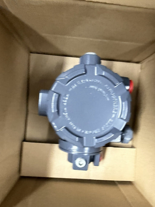 FISHER I2P TRANSDUCER 12P-100 I2P-1797-89112 3-15PSI 4-20MA FSI2P-1B I2P-100