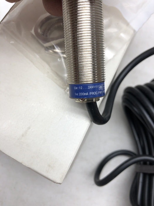 NEW TELEMECANIQUE INDUCTIVE PROX SWITCH XS1 M18KP340L2 XS1M18KP340L2 12-24 VDC