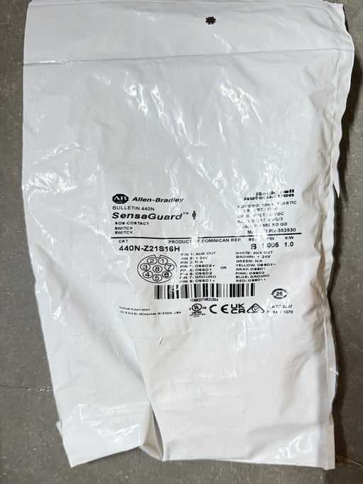 440N-Z21S16H Allen-Bradley 440NZ21S16H SensaGuard Non Contact Switch NEW