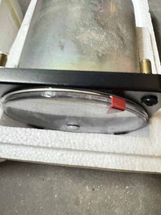 Yokogawa DB-40 103111EAEA-7YBF  2500VDC NIB GP7000-2   0-200 Megaohms meter