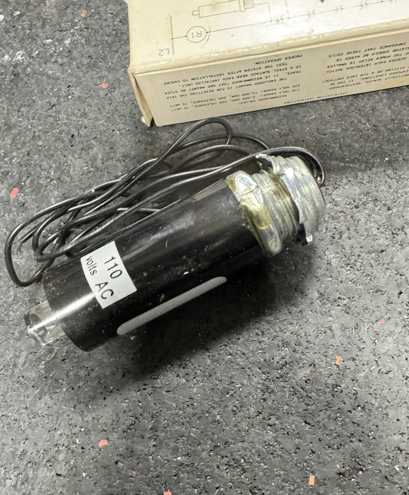 SKM TRIP TRAP INTERLOCK TRIP INDICATOR 110 VAC RESET WITH MAGNET NIB