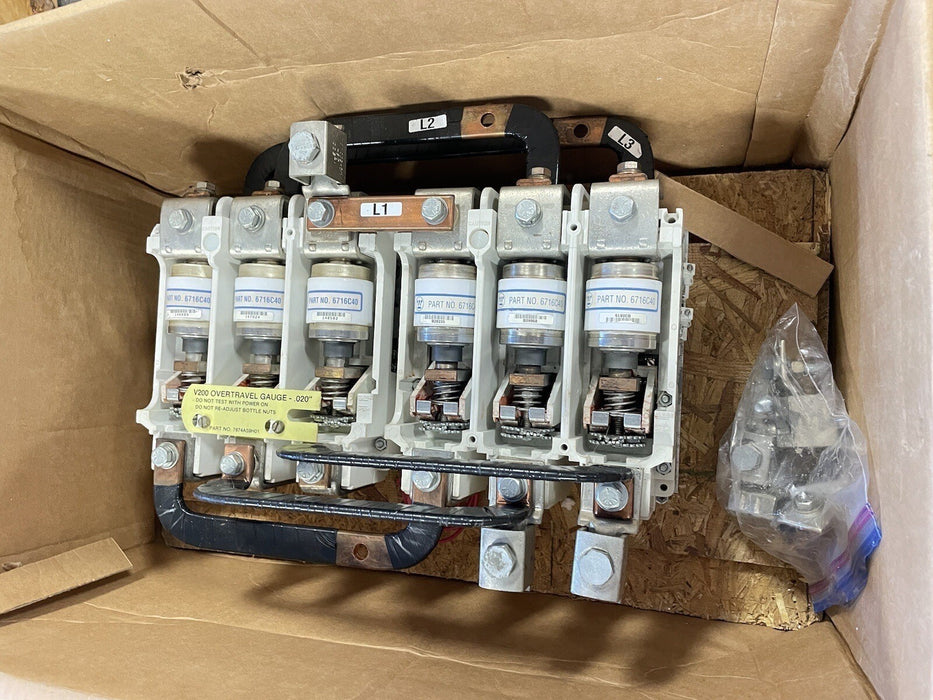 V211K5CJZ1 NEMA 5 REVERSING VACUUM CONTACTOR CUTLER HAMMER 110/120V COIL 270A