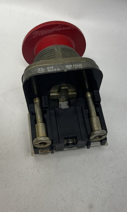 Allen Bradley 800T-D RED Head Push Button 1 NC Red  MISSING THE WASHERS AND NUT