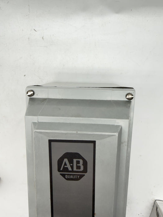 NEW  609-ACW ALLEN-BRADLEY 3 PHASE AC MANUAL STARTER SIZE 0 NEMA TYPE 4X NIB