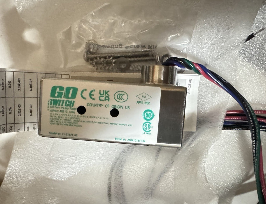 NEW GO SWITCH 21-11124-A2 600VAC TOPWORX Magnetic Proximity Switch 2111124A2