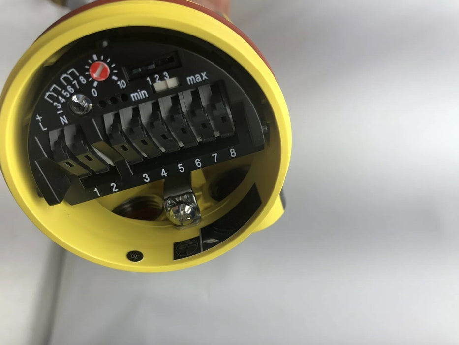 VEGACAP 67 CAPACITIVE BULK SOLID LEVEL SENSOR DPDT RELAY 18 INCH OR 457.2 mm