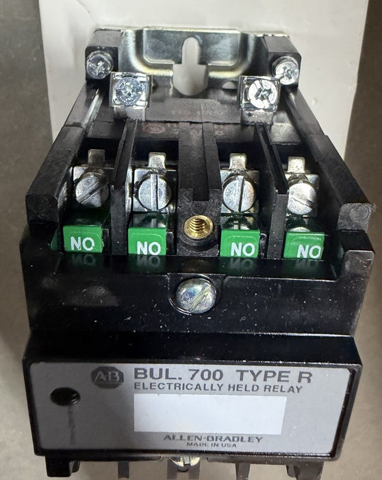 NEW ALLEN-BRADLEY BULLETIN 700 700-R400A1 TYPE R 120V AC RELAY 0 N.C 4 N.O