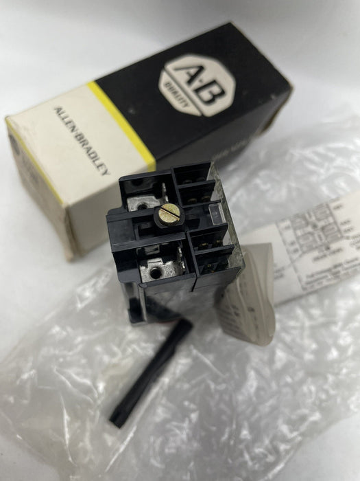 NEW Allen Bradley 800MR-PB16 SMALL ILLUMINATED PUSHBUTTON RED 800MR-PB16RA