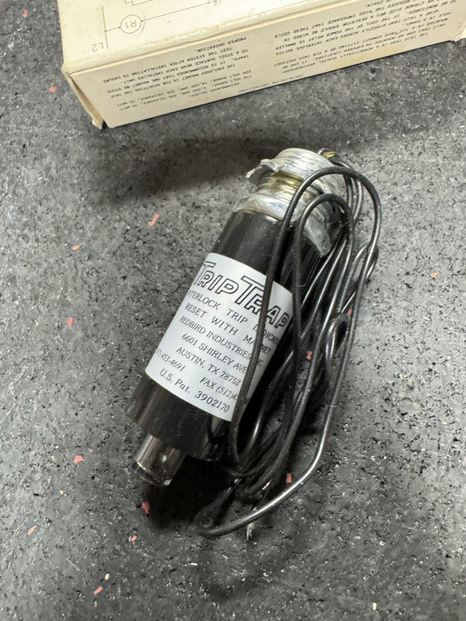 SKM TRIP TRAP INTERLOCK TRIP INDICATOR 110 VAC RESET WITH MAGNET NIB