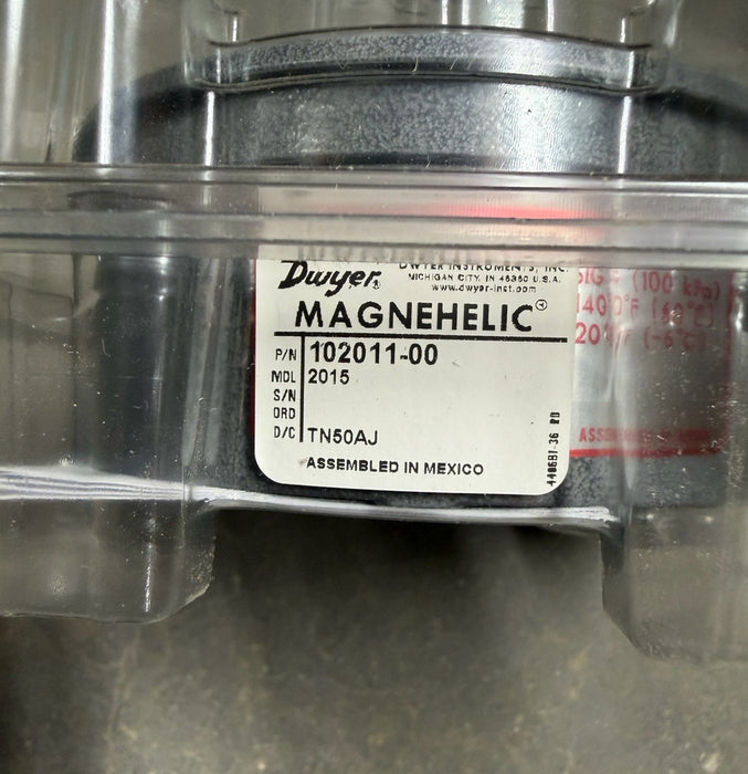 Dwyer Magnehelic 2015 102011-00 Differential Pressure Gauge 0-15 Inches Of Water