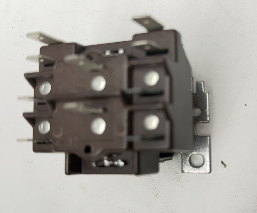 Honeywell Tradeline R8222 D 1014 DPDT Relay Coil 24V 50/60 Hz 120/277/480 90-340
