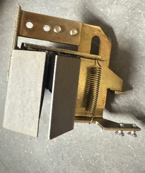 GE AUXILIARY CONTACT KIT THAUX64D NIB