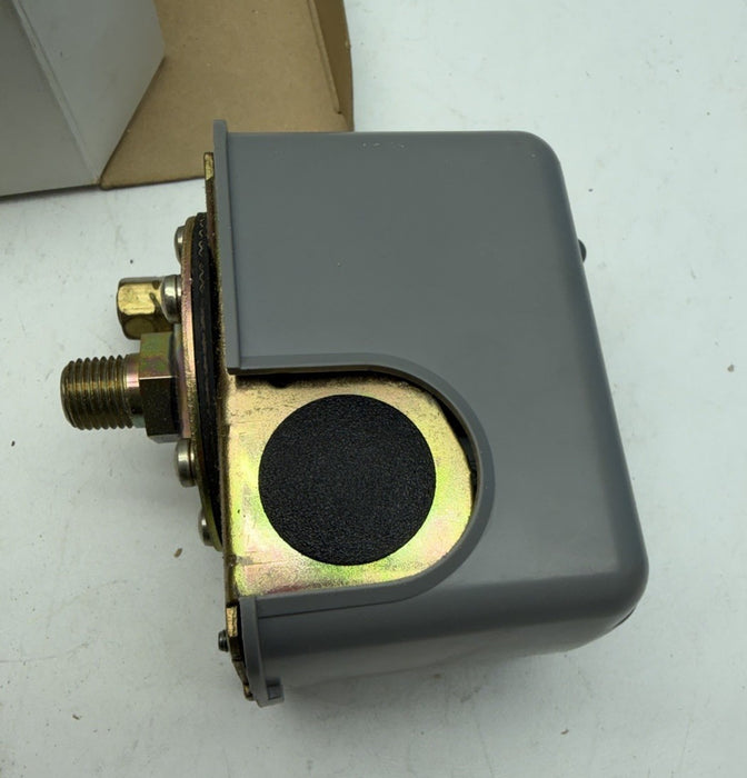 Air Compressor Pressure Switch For 2 Stage Units 135 ON / 175 psi OFF 32147738