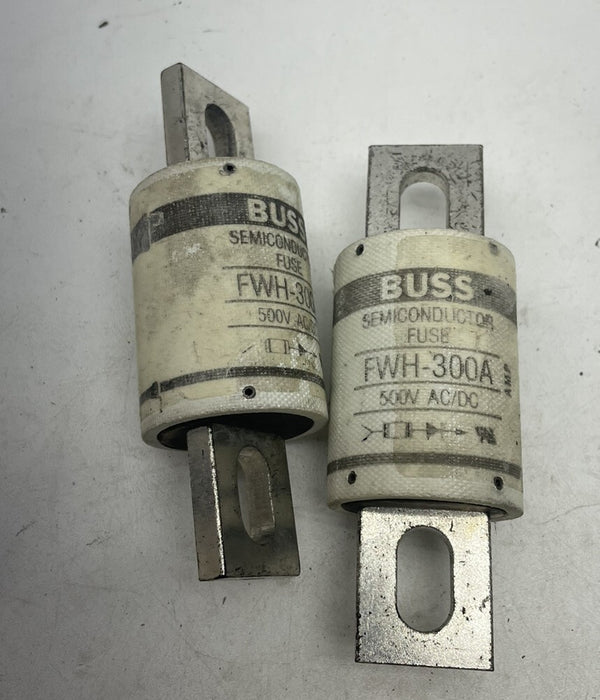 FWH-300A   1 NEW 300 AMP 500 VOLT AC/DC SEMICONDUCTOR FUSE BUSS B33