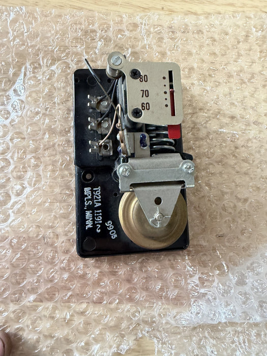 T921A 1191 HONEYWELL THERMOSTAT PROP VALVE DAMPER CONTROL  TRADELINE no