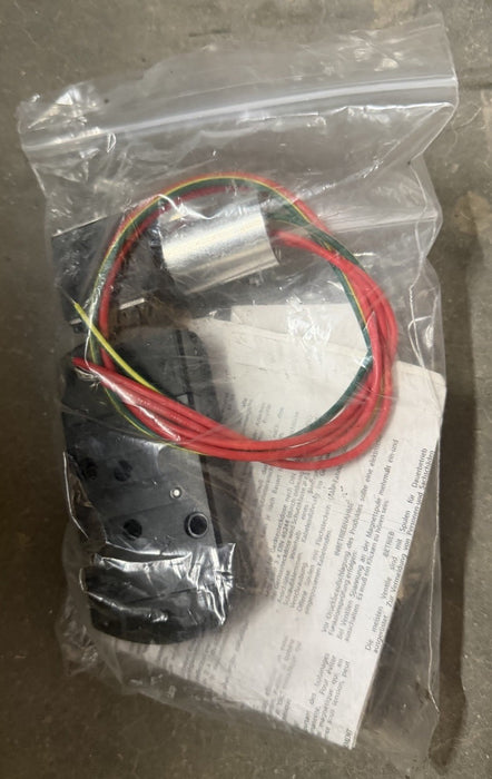 ASCO Solenoid  Valve EF8551A001MS 120V 4 Way 1/4” Ports NNB