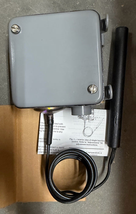 Johnson Controls A72ae-1C Line Volt Mechanical Tstat Close On Rise 25-90 Degrees