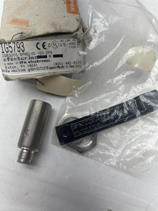 NEW IFM IG5793 IGB3005-BPKG/US-100-DPS 5mm SENSING 18-36 VDC