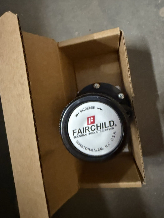 FAIRCHILD INDUSTRIAL 10202C NEW IN BOX REGULATOR 0-20 PSI RANGE PNEUMATIC