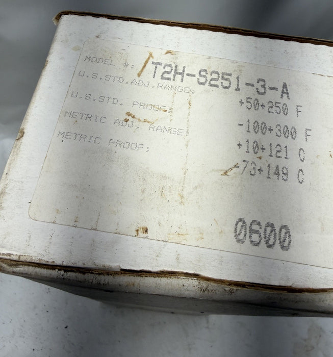 NEW BARKSDALE T2H-S251-3-A / T2HS2513A TEMPERATURE SWITCH ADJ RANGE 50-250F