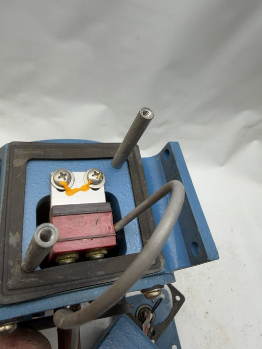 NEW AVTRON T770B PULSE GENERATOR T770B-2D-10 Robbed Of Some Screws For The J-box