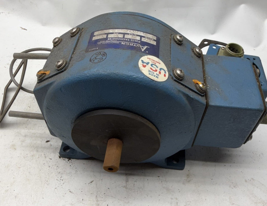 NEW AVTRON T770B PULSE GENERATOR T770B-2D-10 Robbed Of Some Screws For The J-box