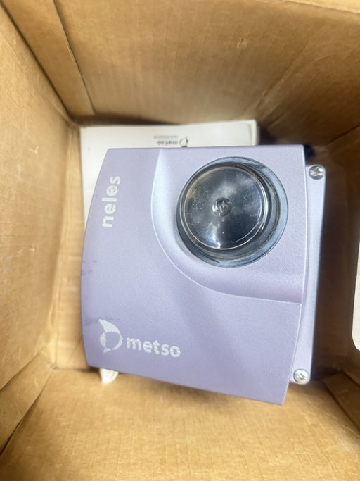 NEW METSO ND8221A ELECTRO PNEUMATIC VALVE POSITIONER 4-20ma NIB