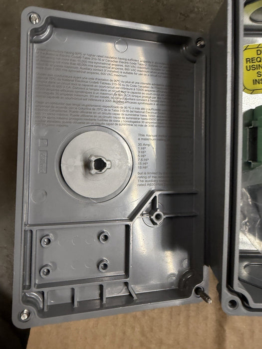 HUBBELL HBLDS3 circuit-lock disconnect switch type 4x 12k 30 amp 600vac lockable