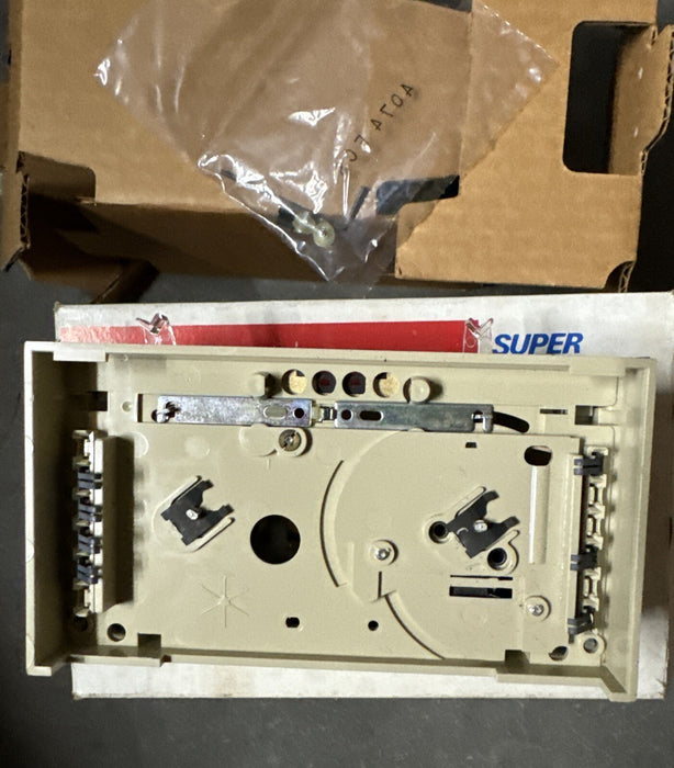 T874 D 1165 HONEYWELL MULTISTAGE THERMOSTAT 24V 2 STG HEAT/2 STG COOLING