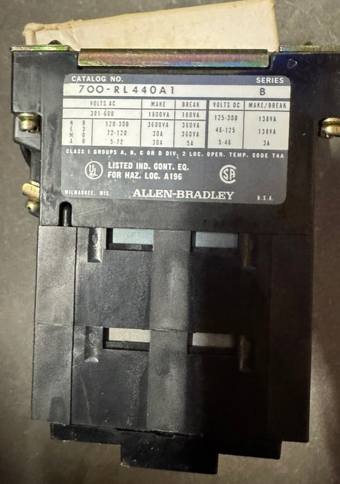 NEW ALLEN-BRADLEY BULLETIN 700 700-RL440A1 TYPE R 120 VAC RELAY 4 N.C 4 N.O