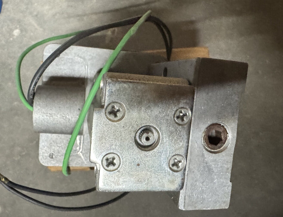 CCJ125B01 PARKER SCHRADER BELLOW SOLENOID VALVE 1/4"NPT 120VAC VAC-150 PNEUMATIC