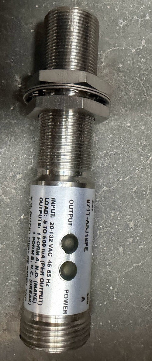 NEW NO BOX ALLEN BRADLEY 871T-A5J18FE SERIES A INDUCTIVE PROXIMITY SENSOR