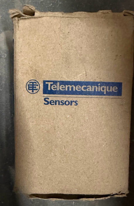 9007C54B2 Telemecanique Sensors  Heavy Duty Limit Switch 50074 785901500742