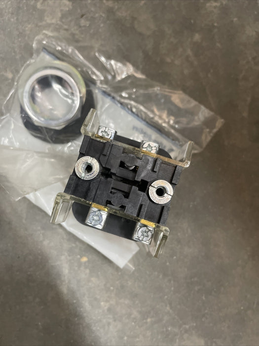 Allen Bradley 800T-D3D2 ORANGE MUSHROOM Push Button 1 NC CONTACT