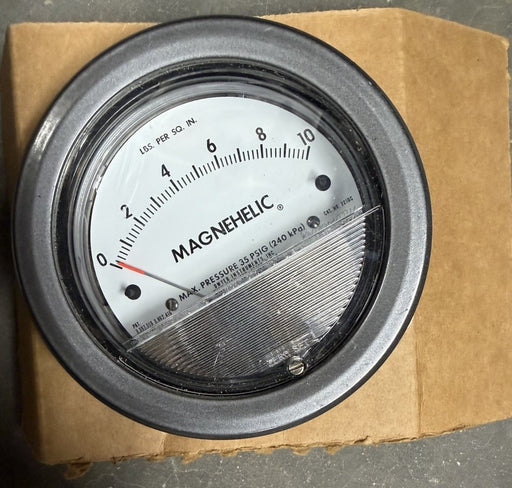 Dwyer Magnehelic 2210 Differential Pressure Gauge 0-10 Inches Of Water INH20