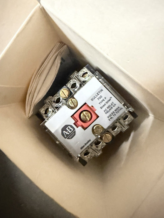NEW ALLEN BRADLEY 700-P600A1 / 700P600A1 NIB