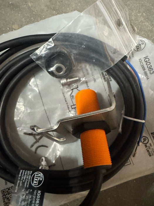 NEW JOHN CRANE 22770511 SAFEMATIC ALARM PROXIMITY SENSOR BRACKET AC-1 IG0363