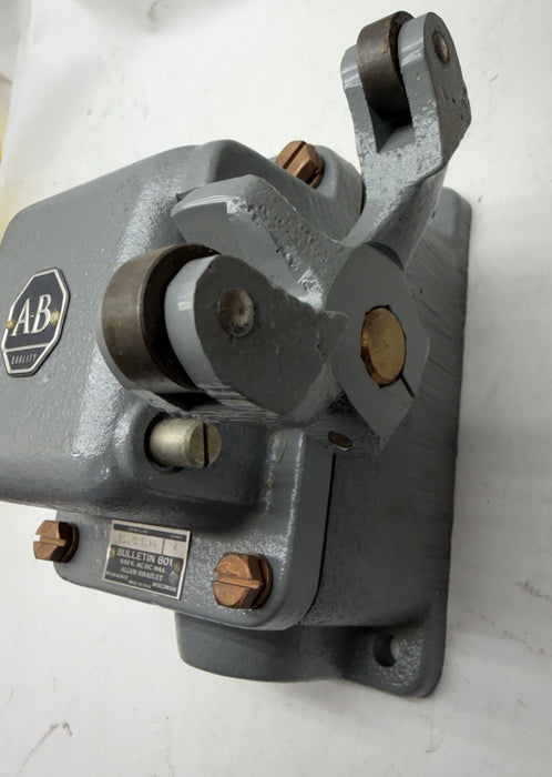 NEW ALLEN BRADLEY 801-CM0144 801-CMO144 FORK LIMIT SWITCH KONESCRANE TROLLEY AB
