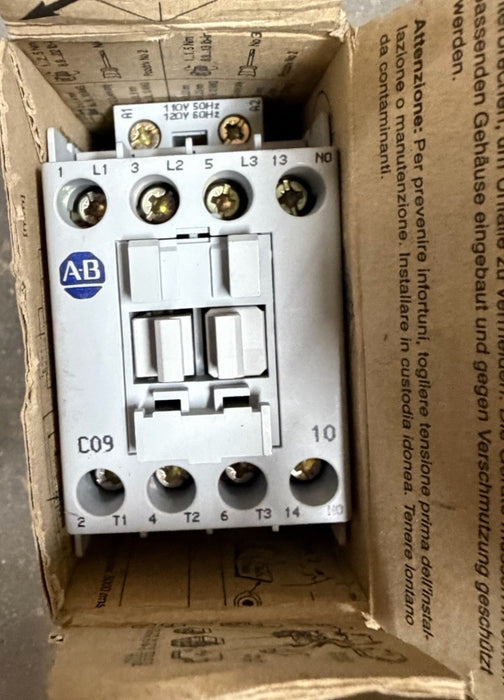 100-C09D10 Contactor AB 100C09D10 PLC New in Box Free Shipping ALLEN BRADLEY PLC